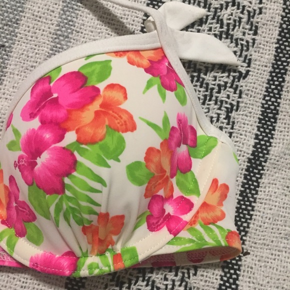 Floral Bikini Top 🌸 - Picture 6 of 7